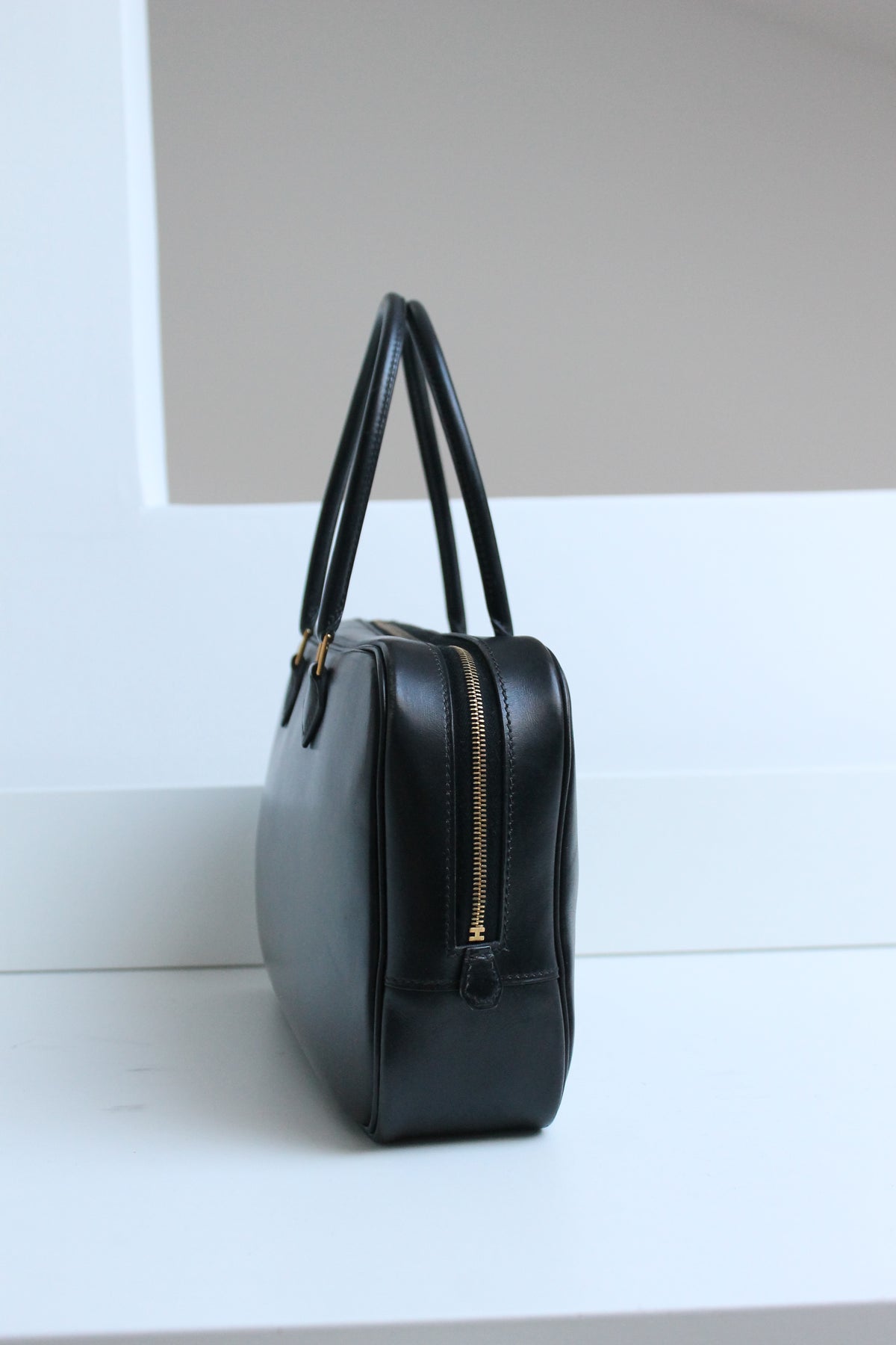 Hermès sac à main modèle Plume en cuir noir