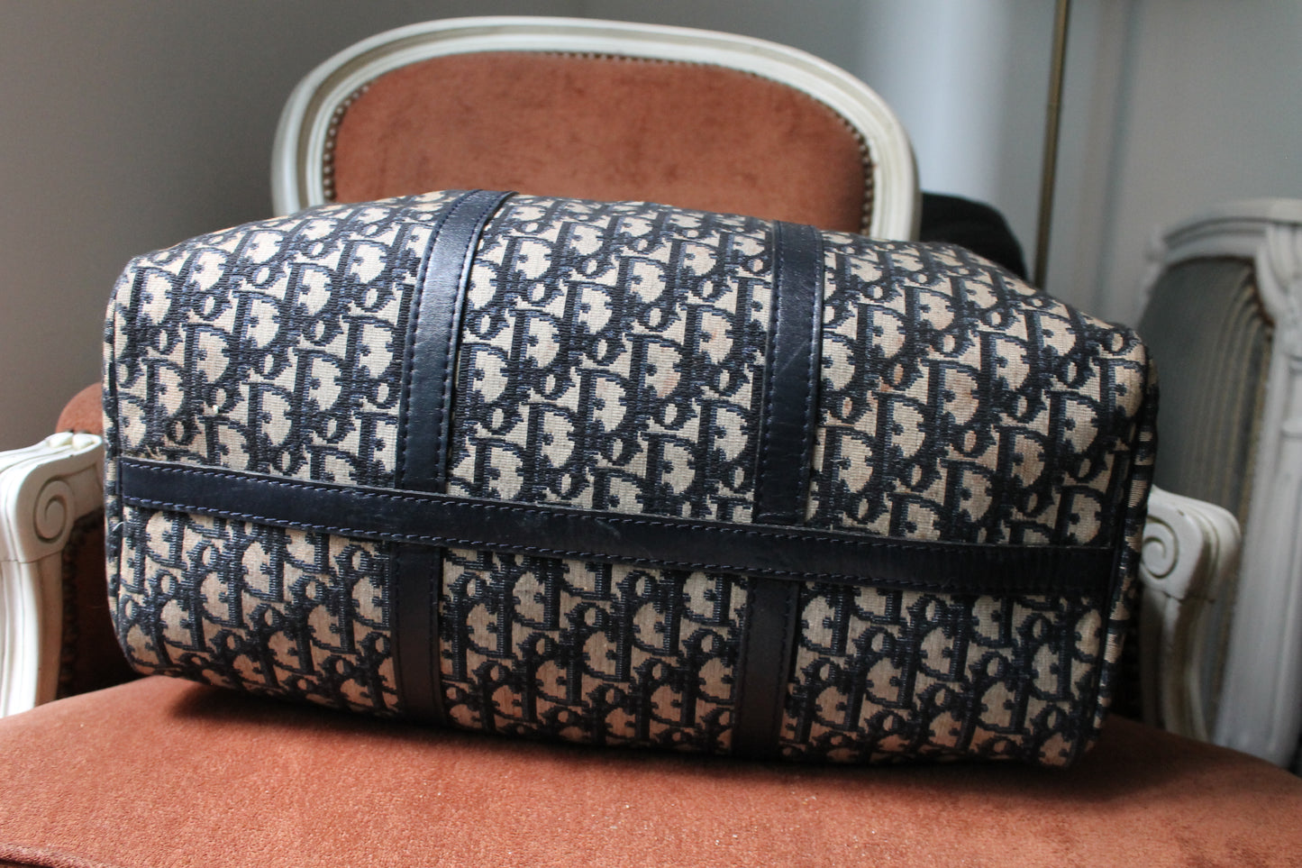 Dior sac à main bowling en toile Dior oblique bleu marine et beige