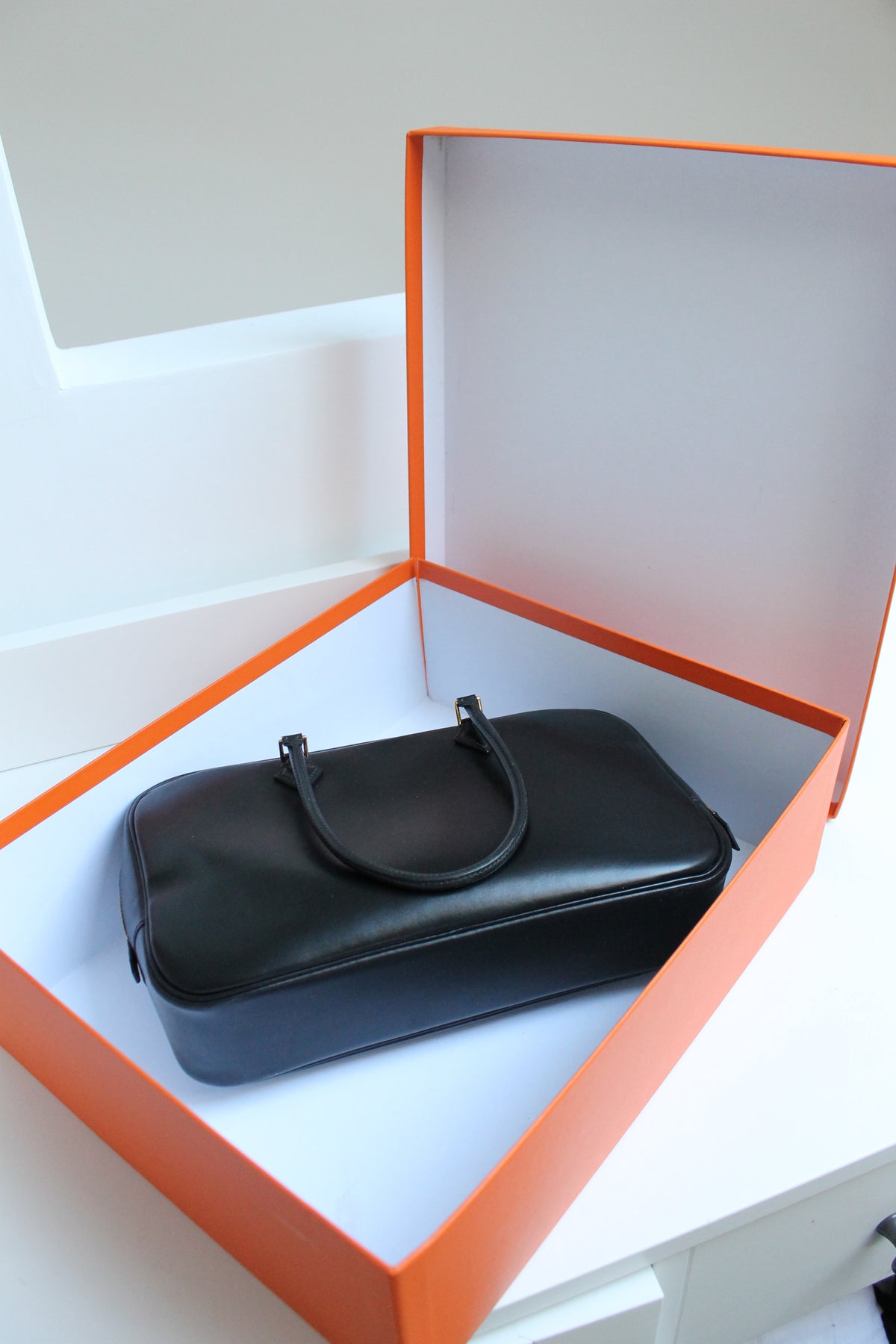 Hermès sac à main modèle Plume en cuir noir