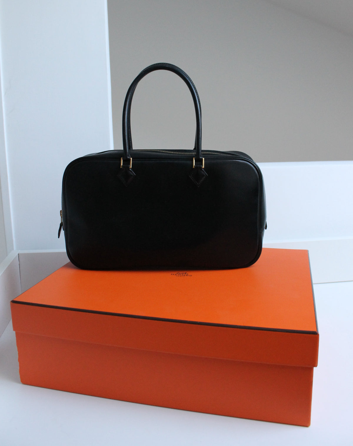 Hermès sac à main modèle Plume en cuir noir