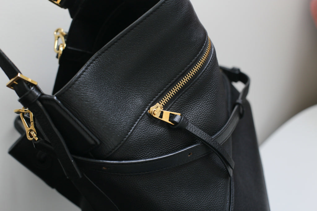 Loewe sac à main modèle balloon en cuir grainé noir