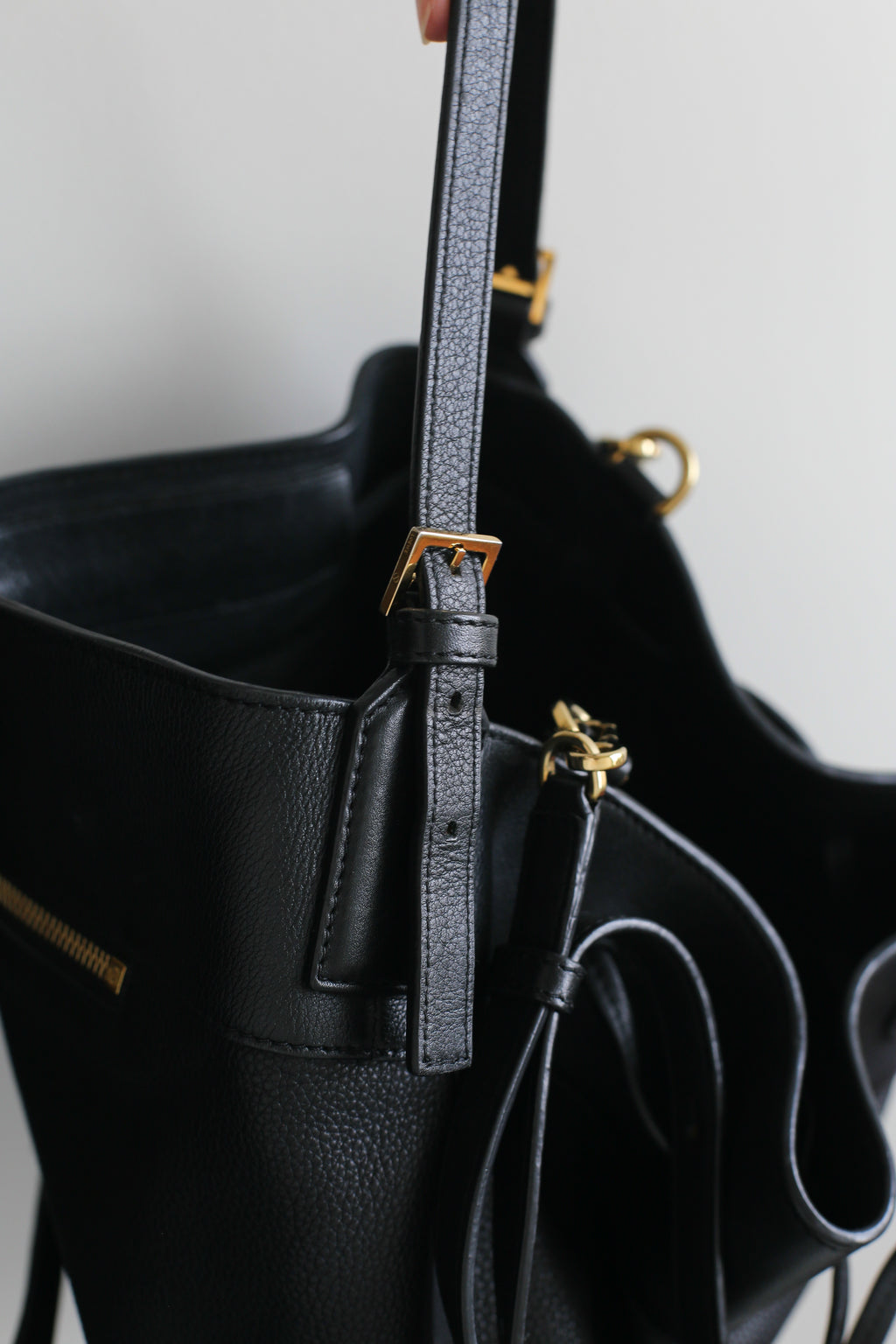 Loewe sac à main modèle balloon en cuir grainé noir