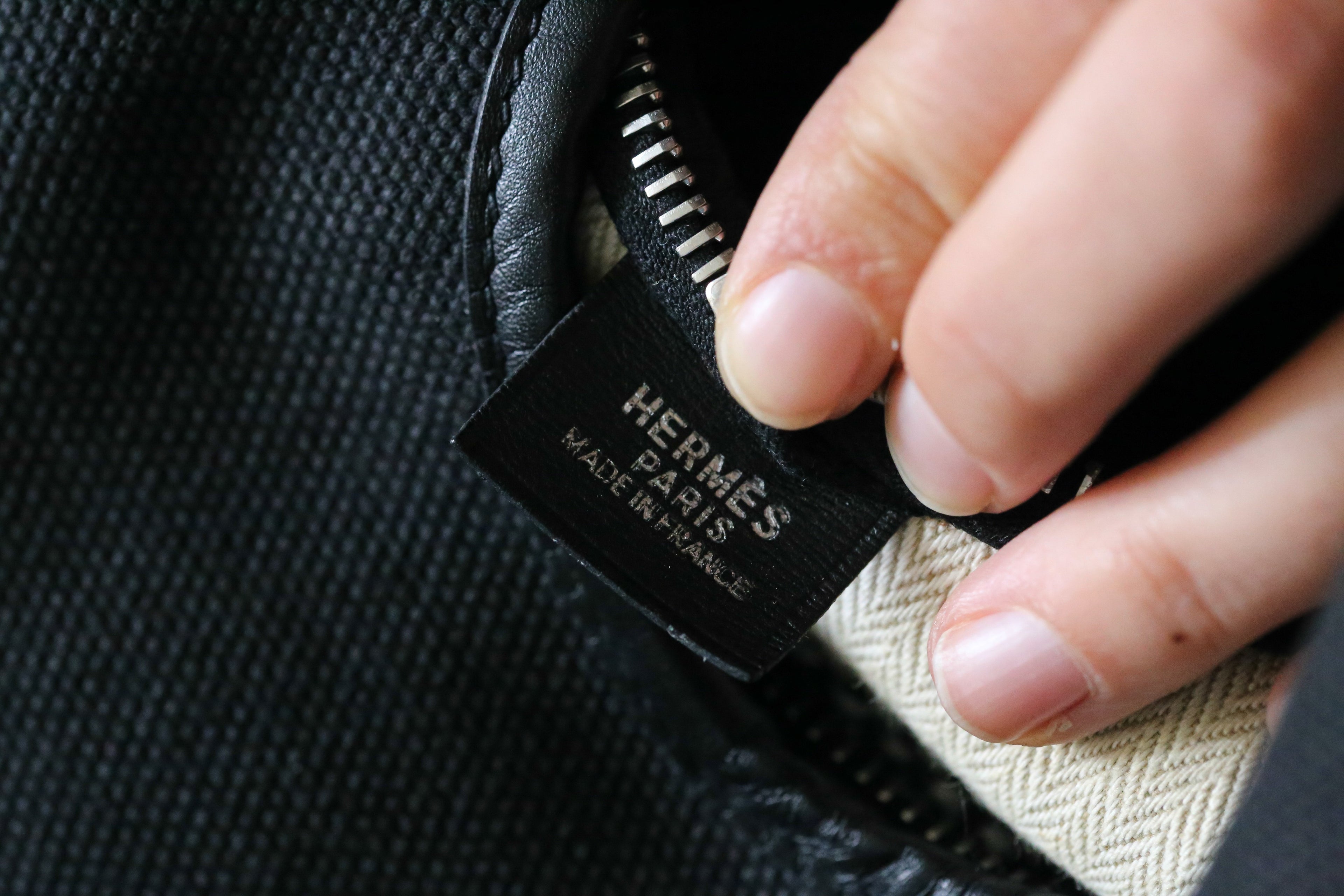 Hermès sac à main modèle Massaï en cuir et toile