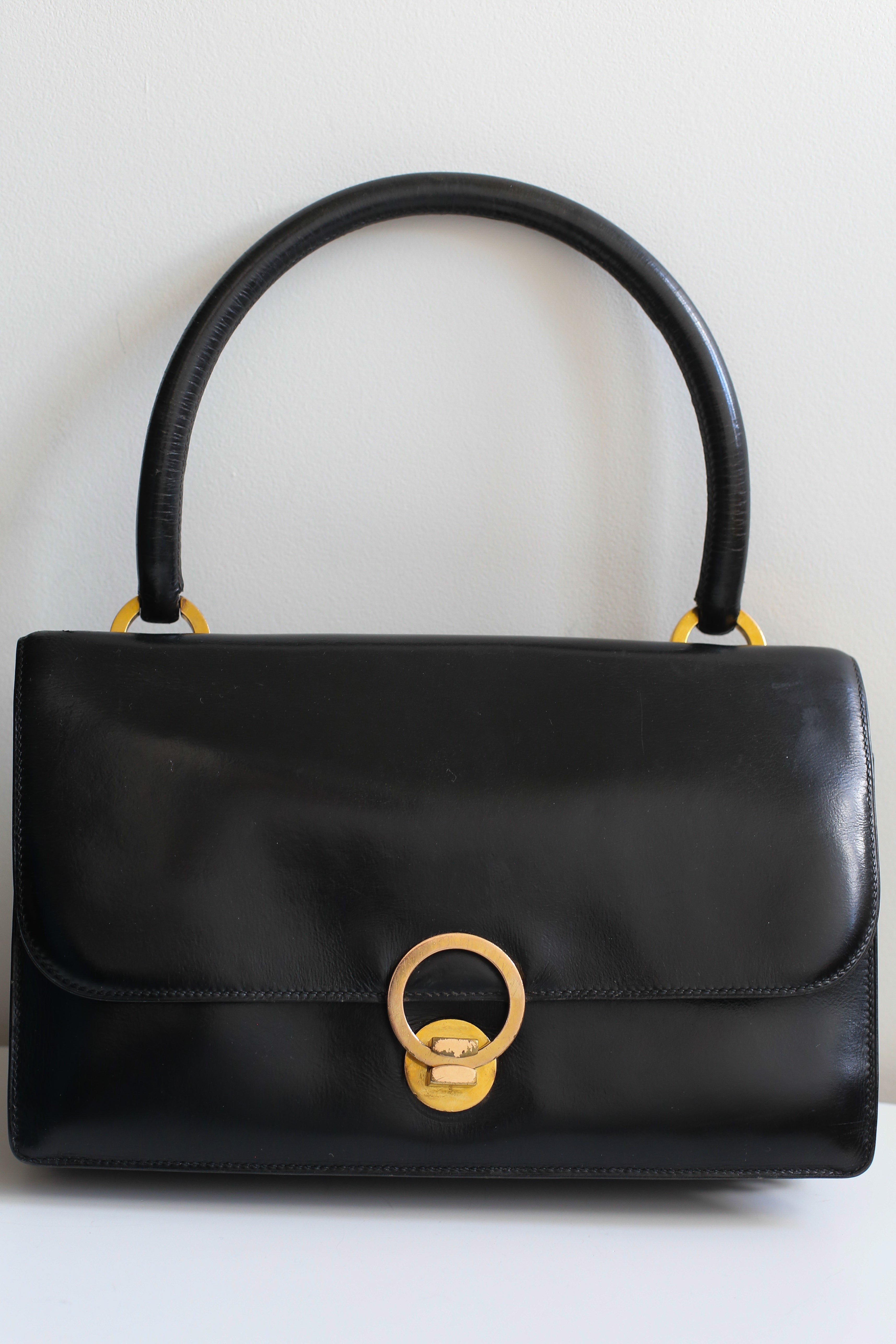 Hermès sac à main modèle ring en box noir