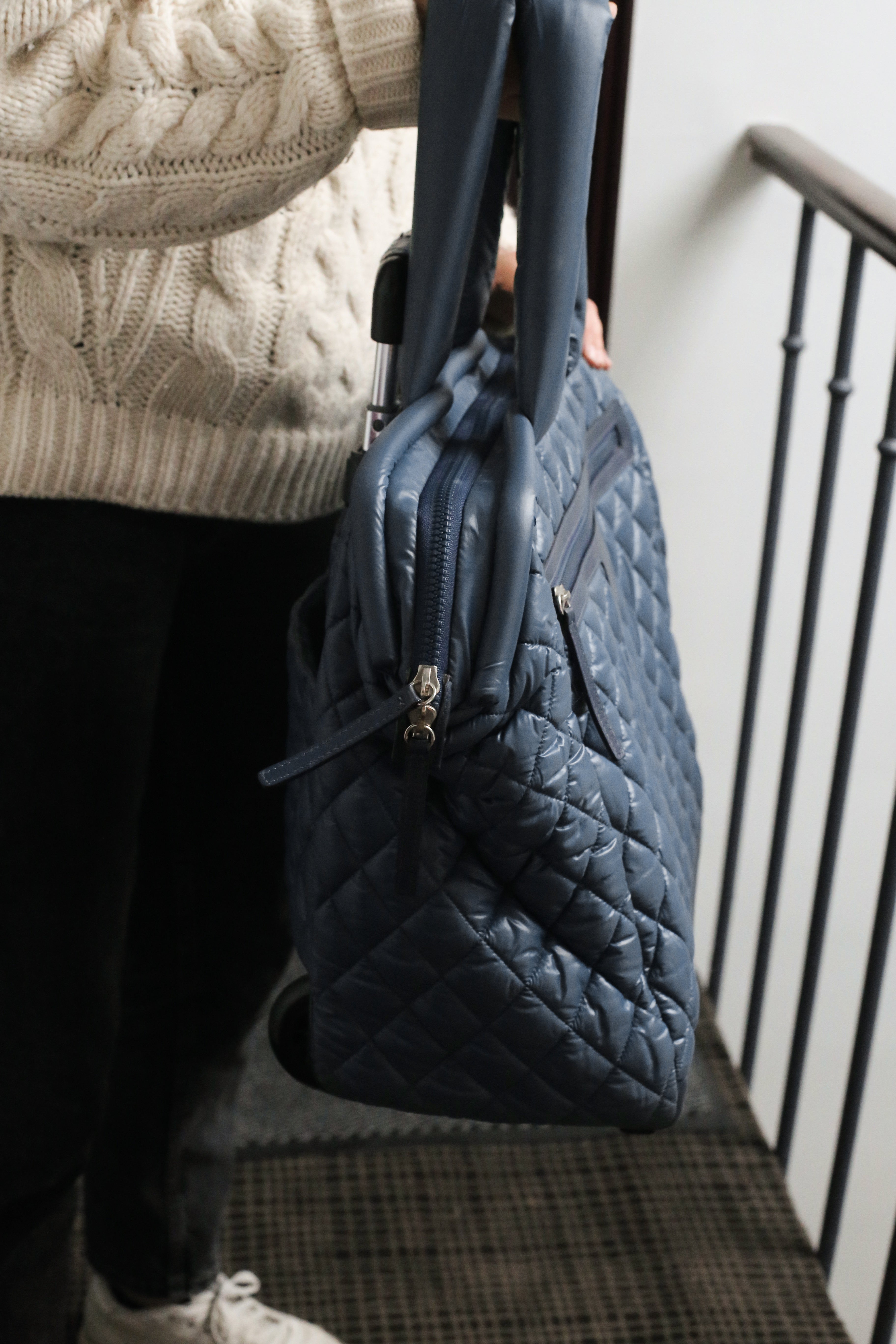 Chanel Trolley Cocoon en nylon bleu et cuir