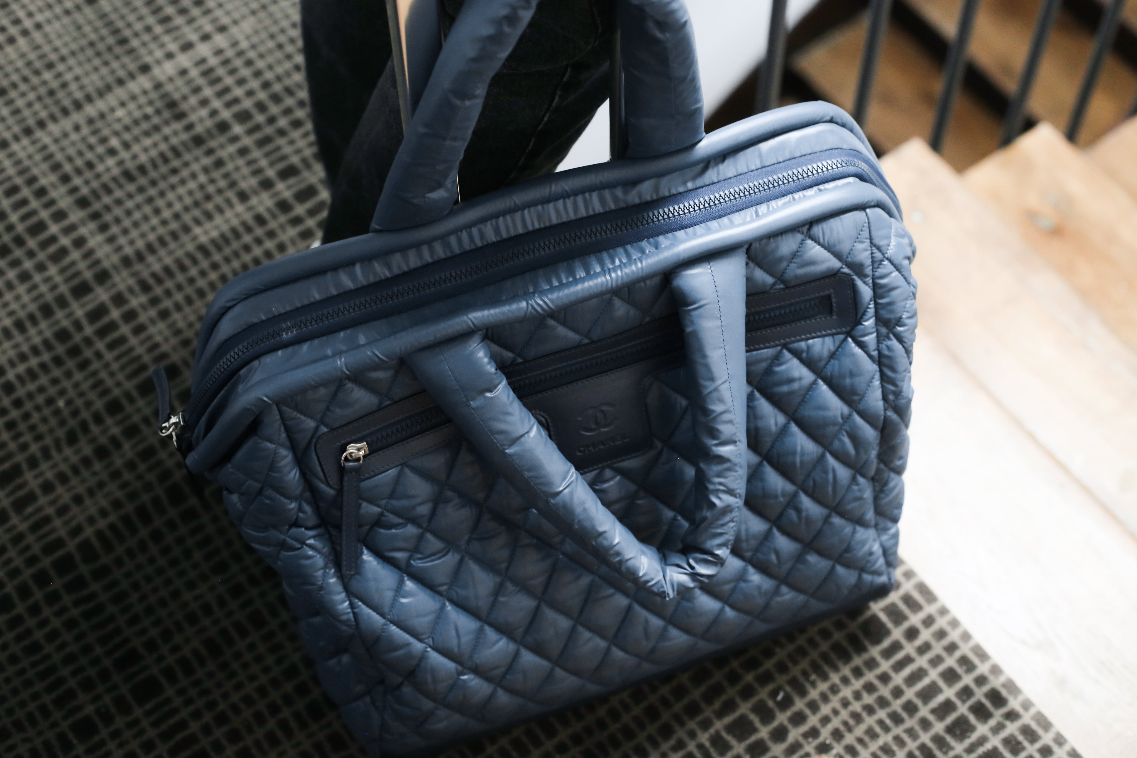Chanel Trolley Cocoon en nylon bleu et cuir