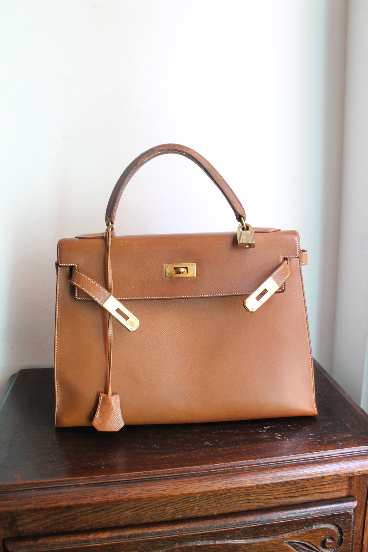 Hermès sac à main modèle Kelly Sellier 32 epsom gold
