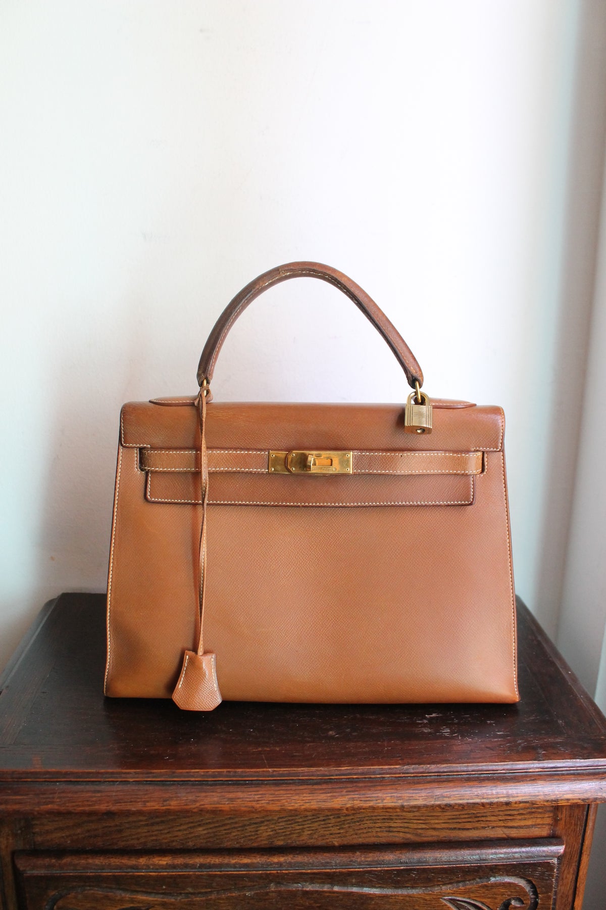 Hermès sac à main modèle Kelly Sellier 32 epsom gold