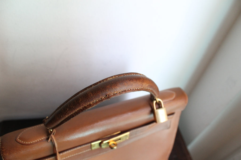 Hermès sac à main modèle Kelly Sellier 32 epsom gold