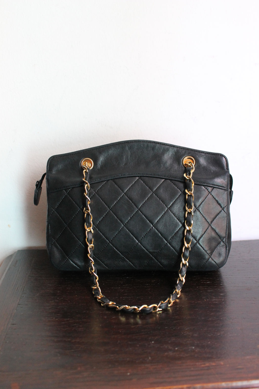 Chanel sac à main en cuir noir matelassé