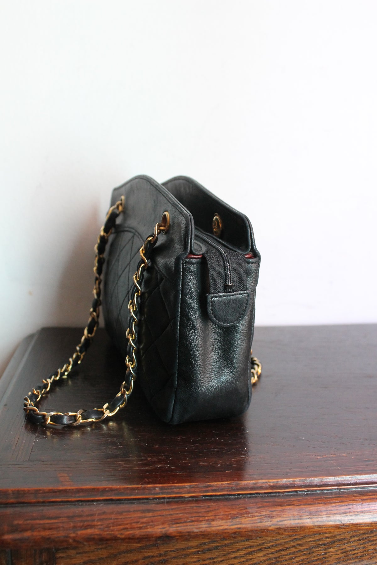 Chanel sac à main en cuir noir matelassé