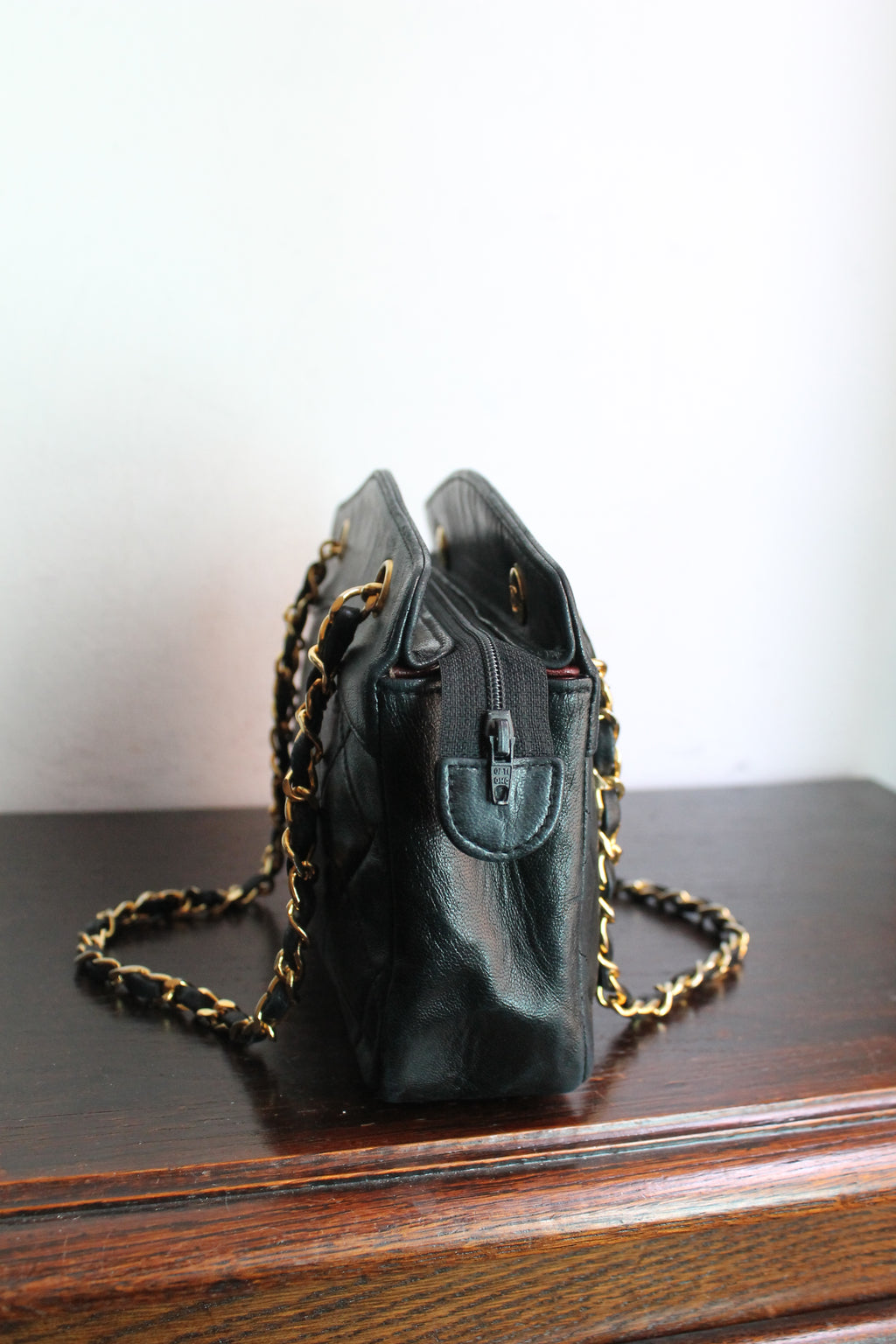 Chanel sac à main en cuir noir matelassé