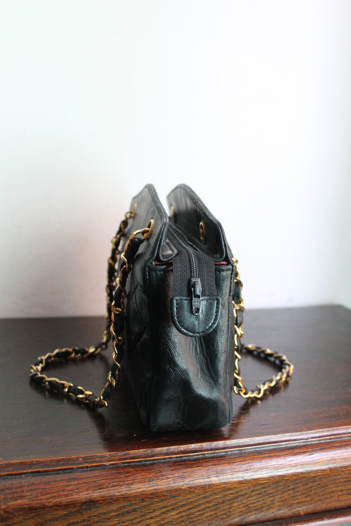 Chanel sac à main en cuir noir matelassé