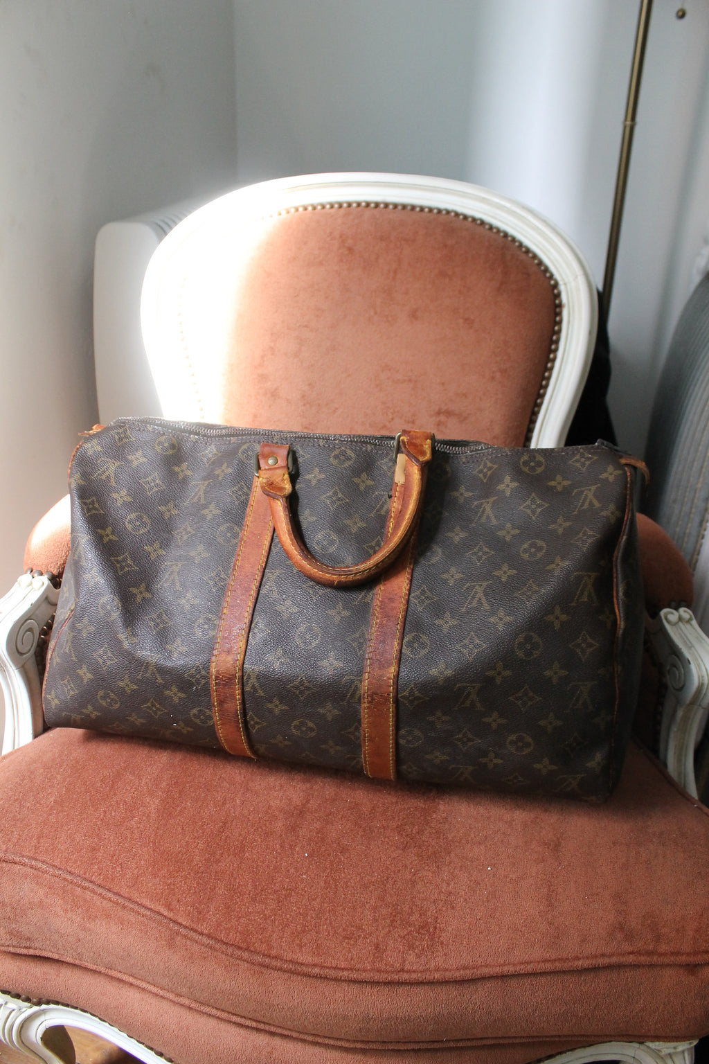 Louis Vuitton sac de voyage Keepall 45 en toile monogram et cuir