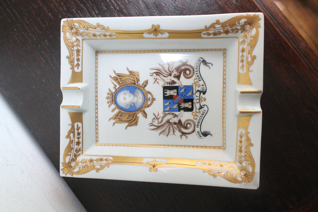 Hermès vide-poche en porcelaine de Limoges représentant le Marquis de Montcalm