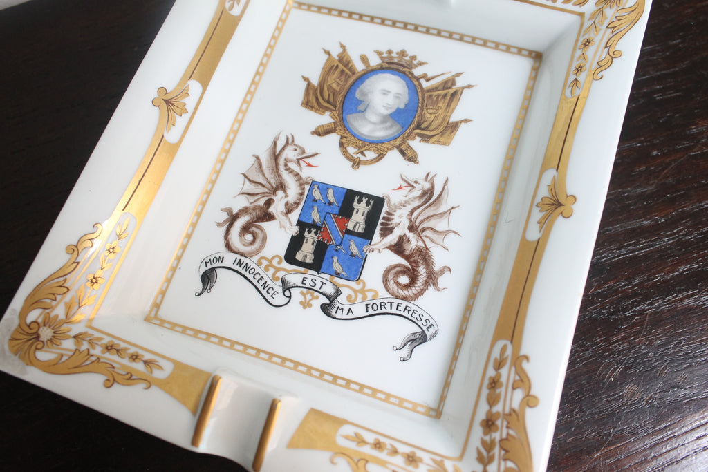 Hermès vide-poche en porcelaine de Limoges représentant le Marquis de Montcalm