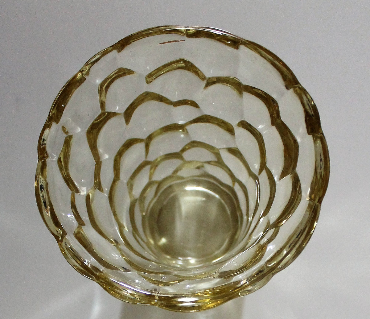 Pierre d'Avesn (1901 - 1990) pair of art deco "honeycomb" vases